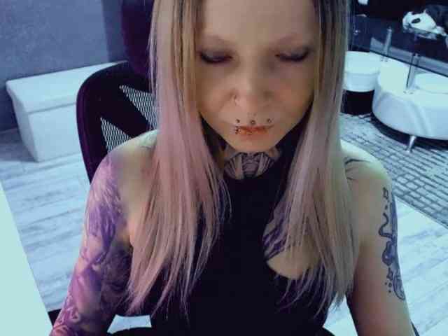 InesModel webcam