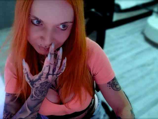 LisaModel Live Webcam on BongaCams