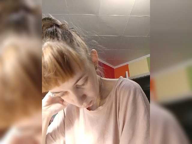 krohaalenaa live cam on BongaCams
