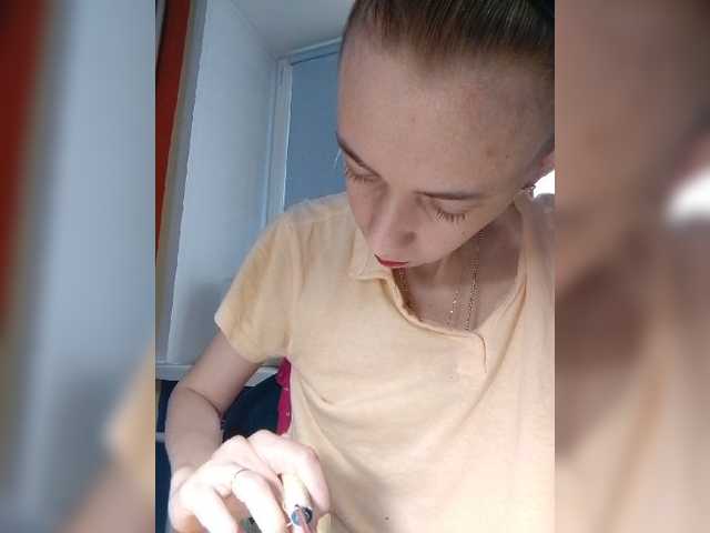 krohaalenaa live cam on BongaCams