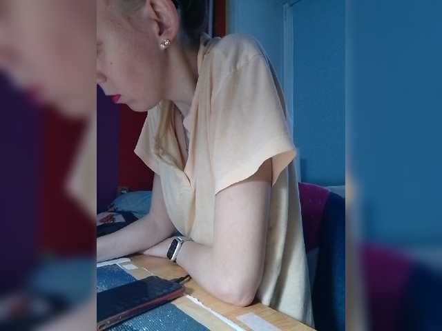 krohaalenaa live cam on BongaCams
