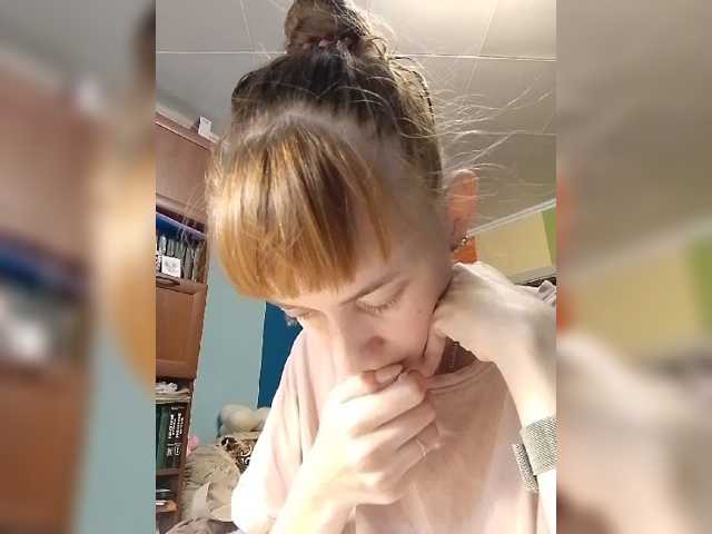 krohaalenaa live cam on BongaCams