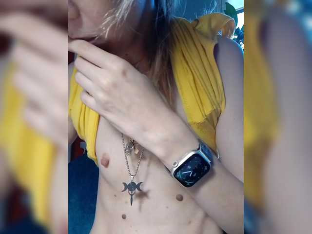 krohaalenaa live cam on BongaCams