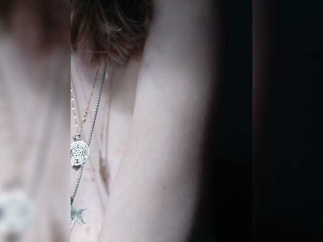 krohaalenaa live cam on BongaCams
