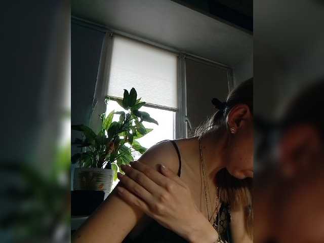 krohaalenaa live cam on BongaCams