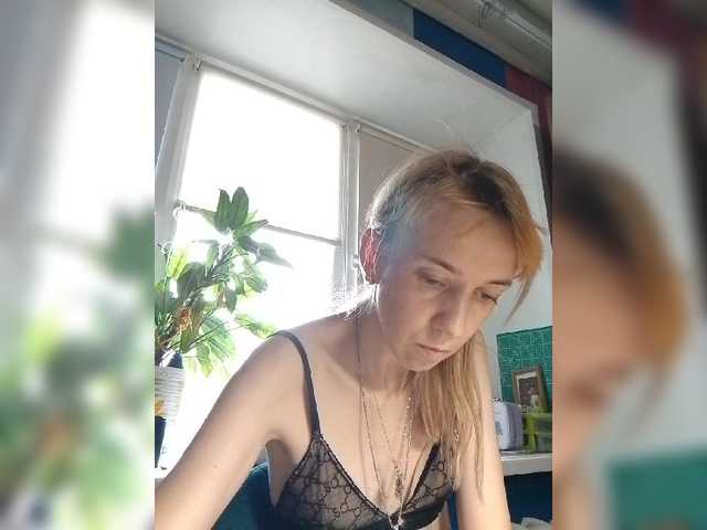 krohaalenaa live cam on BongaCams