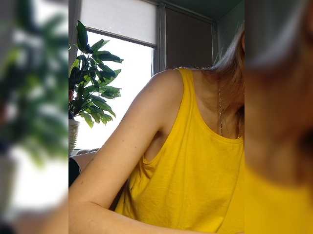 krohaalenaa live cam on BongaCams