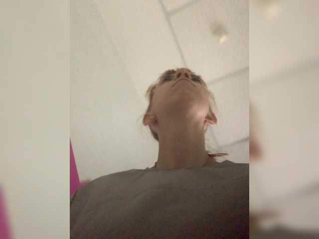 krohaalenaa live webcam show