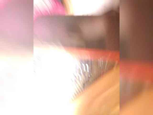 kiss_a webcam