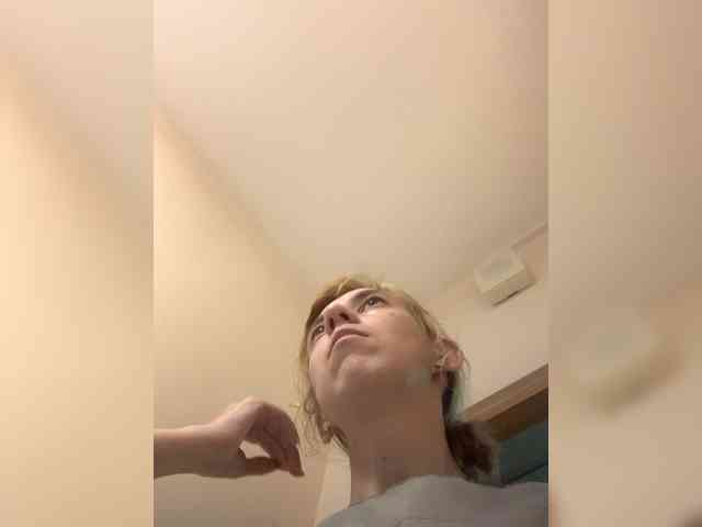 kiss_a webcam