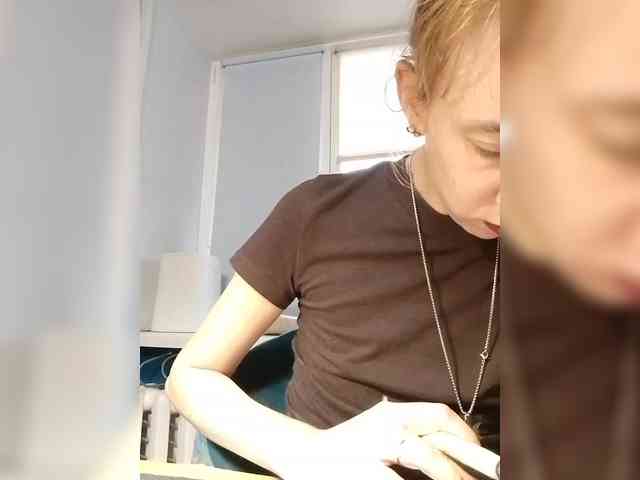 kiss_a webcam