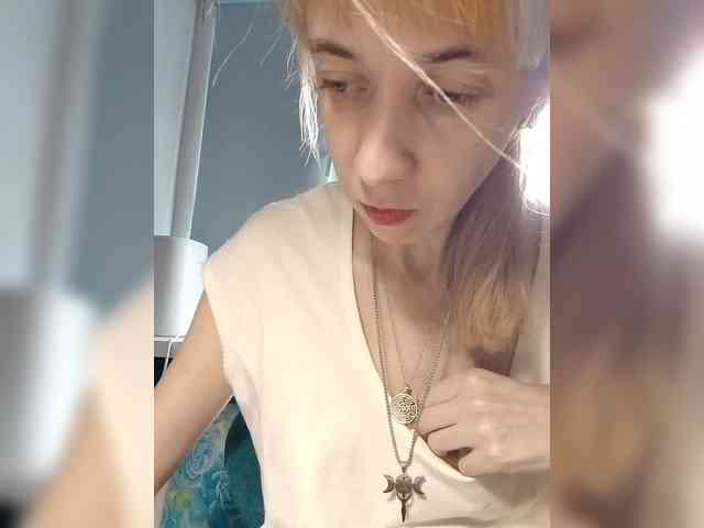 kiss_a webcam