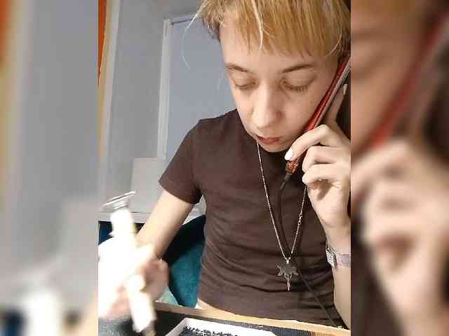 kiss_a webcam