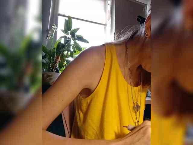 BonnieBlue_ webcam