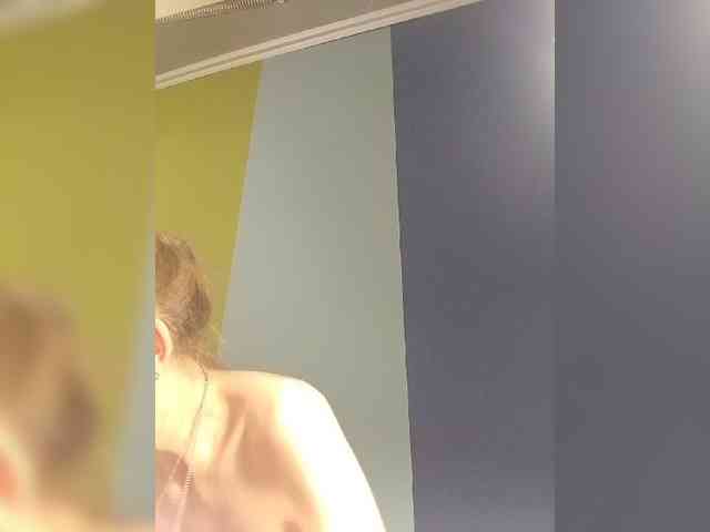 BonnieBlue_ webcam