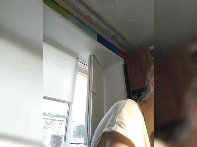 kiss_a webcam
