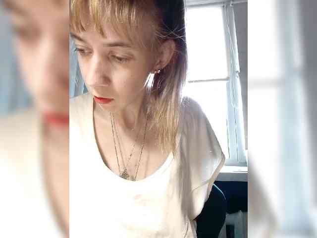 kiss_a webcam