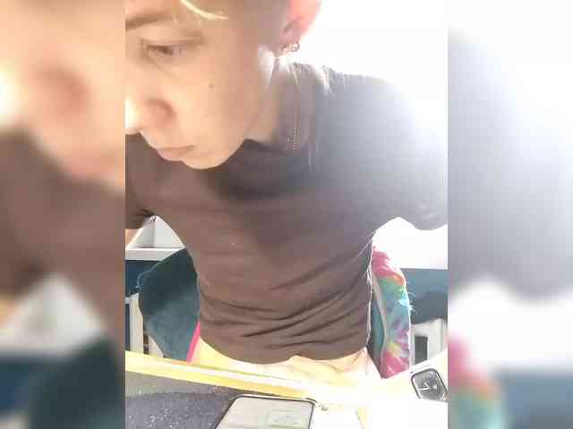 kiss_a webcam