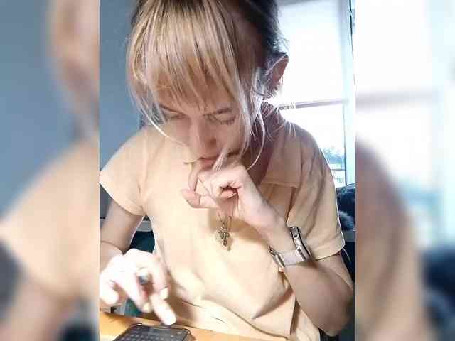 kiss_a webcam