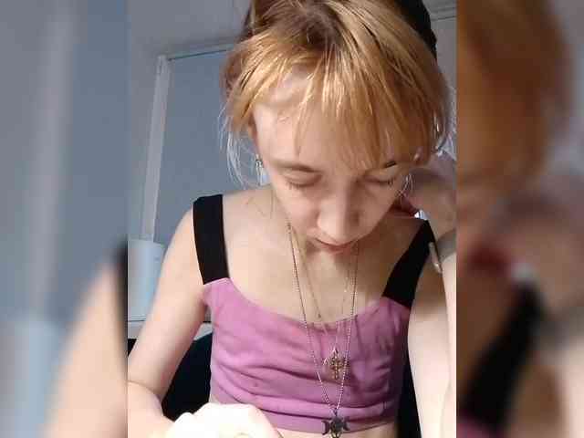 kiss_a webcam