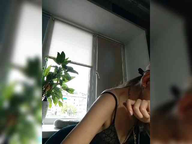 BonnieBlue_ webcam