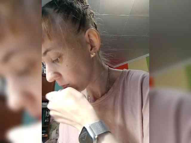 Model: BonnieBlue_