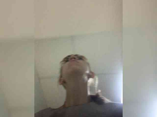 kiss_a webcam