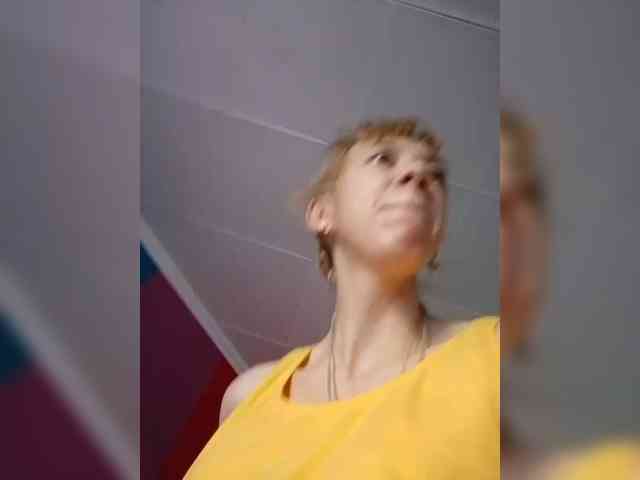 kiss_a webcam