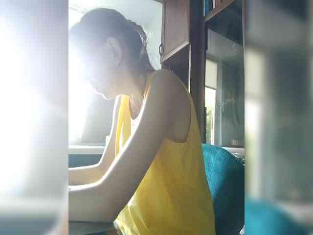 kiss_a webcam
