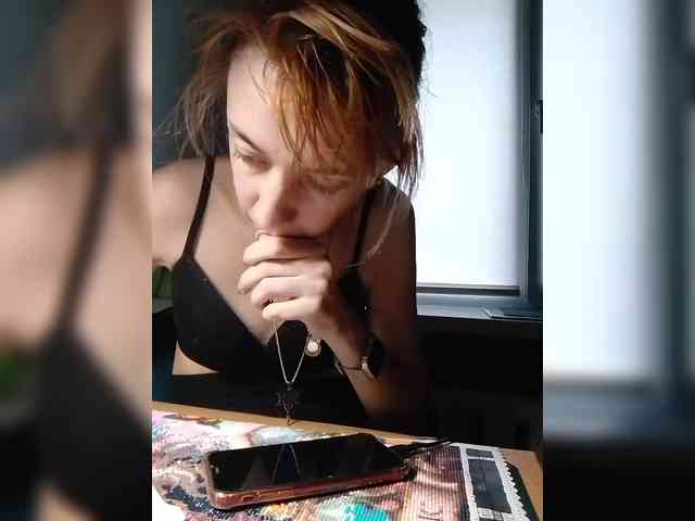kiss_a webcam