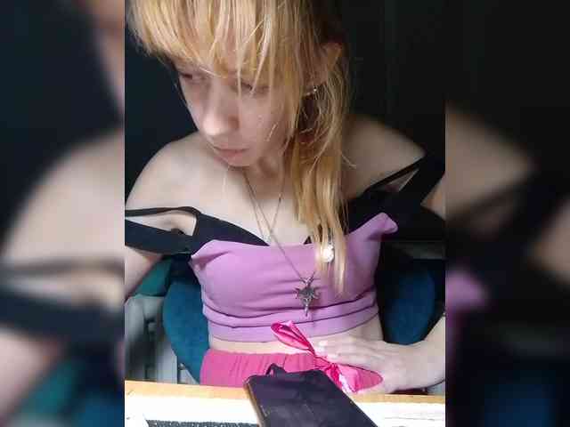 kiss_a webcam