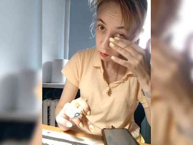 kiss_a webcam