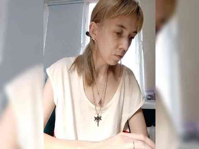 kiss_a webcam