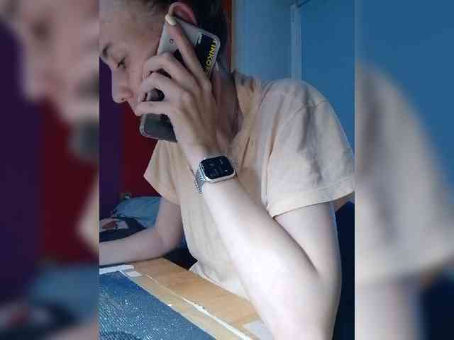 kiss_a webcam