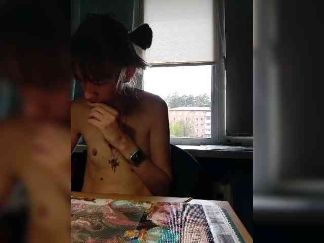 kiss_a webcam
