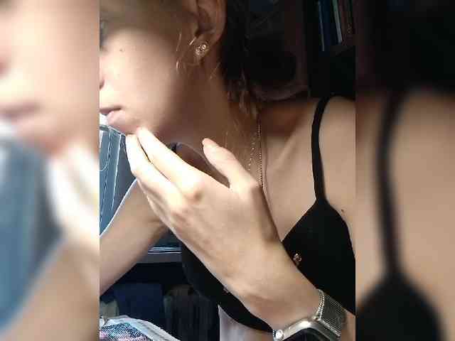 kiss_a webcam