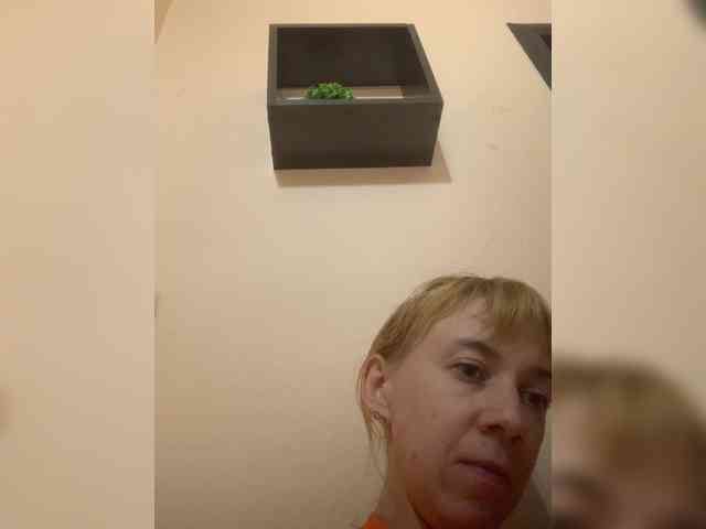 kiss_a webcam