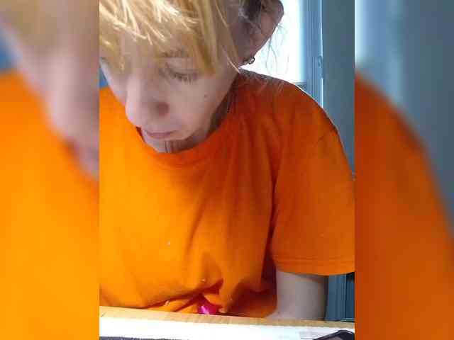 kiss_a webcam