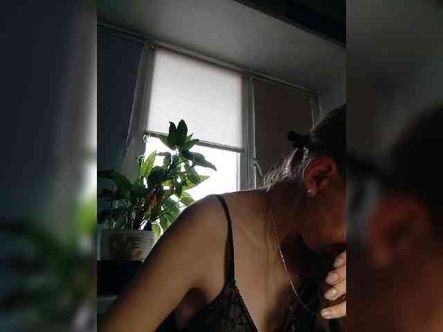 BonnieBlue_ webcam