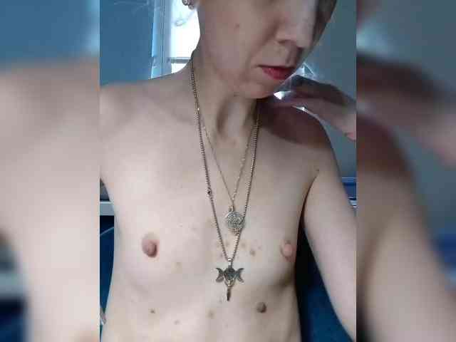 kiss_a webcam
