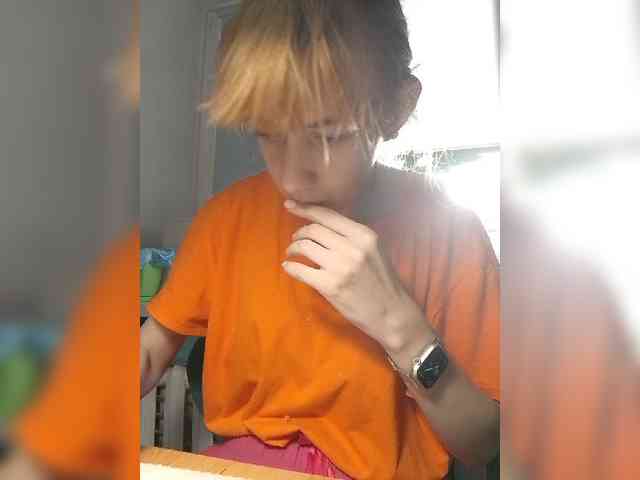 kiss_a webcam