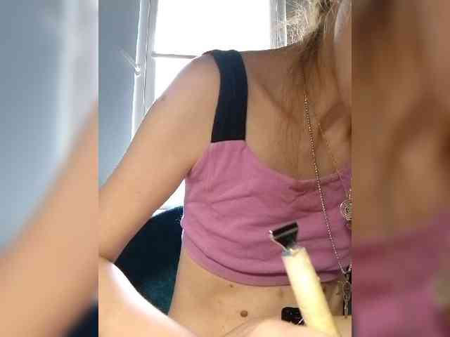 kiss_a webcam