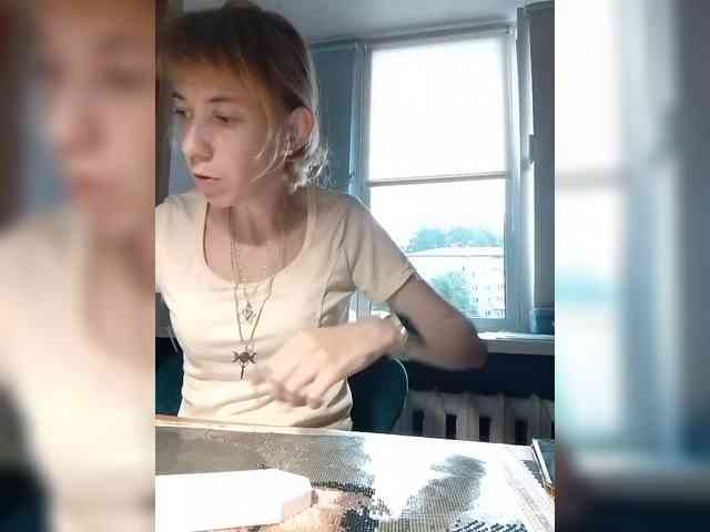 kiss_a webcam