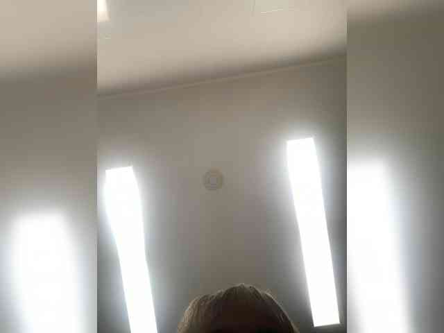 kiss_a webcam