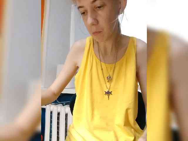 kiss_a webcam