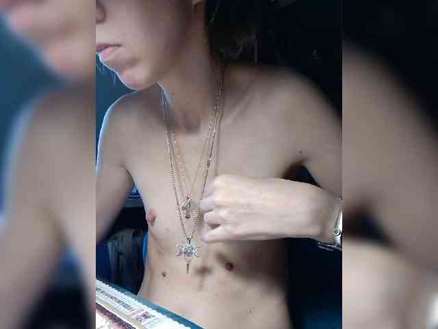 kiss_a webcam