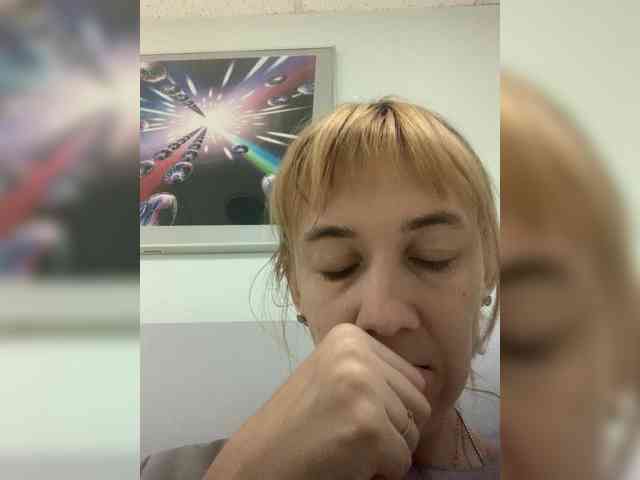 kiss_a webcam