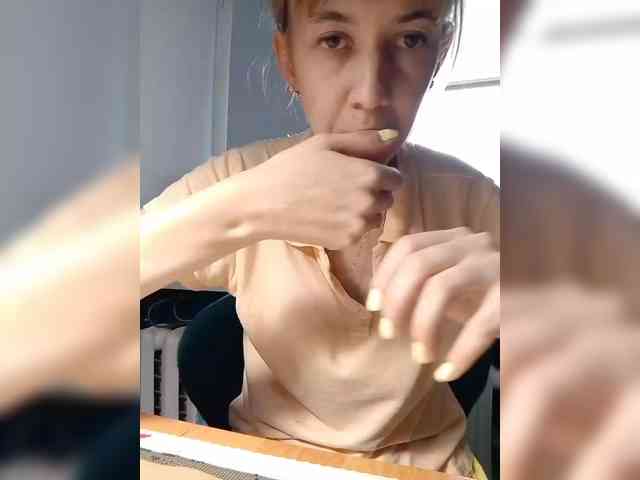 kiss_a webcam