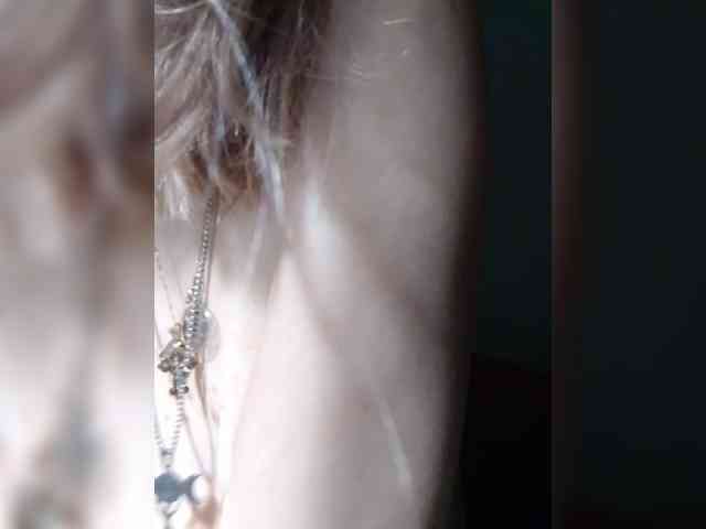 kiss_a webcam