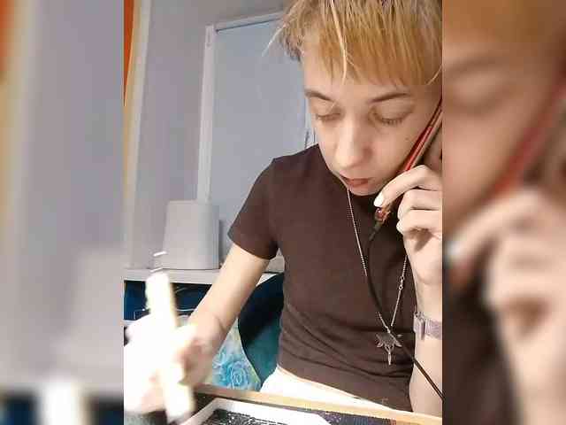 kiss_a webcam